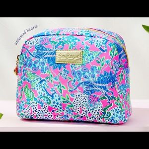 Lilly Pulitzer untamed hearts cosmetic bag pouch